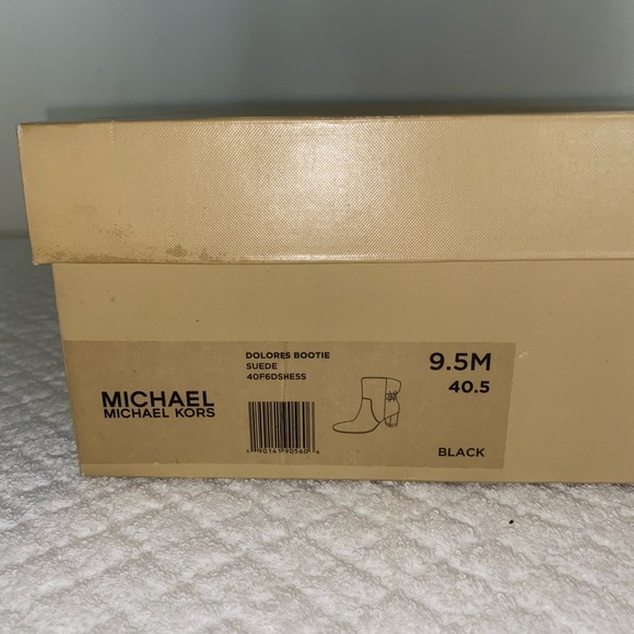 Michael- Michael Kors, Black Suede booties with silver chain on heel size 9 1/2 - Picture 2 of 12